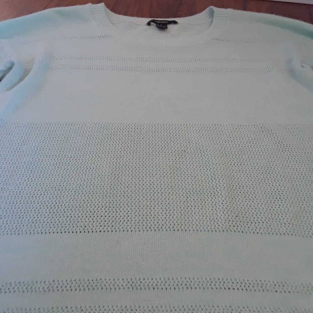 Sweatshirt - Picture 2 of 4